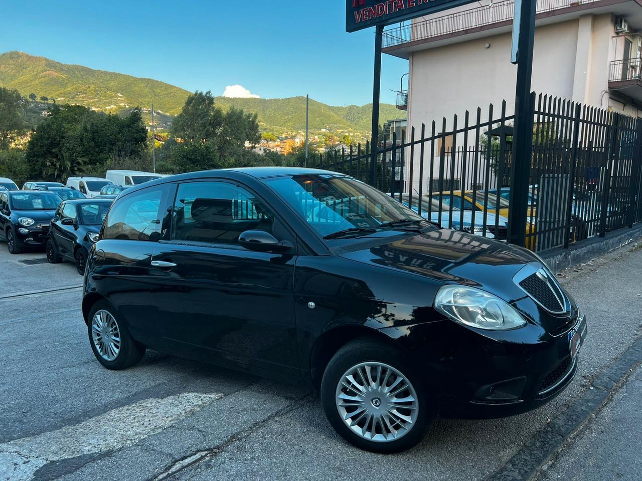 Lancia Ypsilon 1.2 Argento