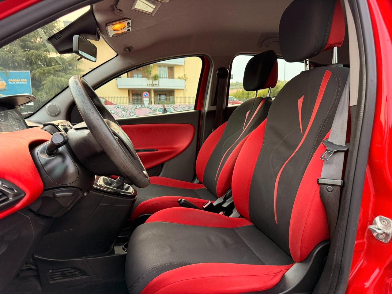 Lancia Ypsilon Garanzia 12 Mesi
