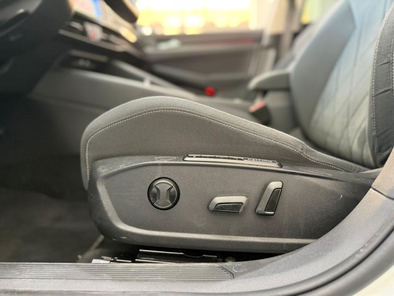 Golf 1.5 eTSI 150 CV EVO ACT DSG 1st Edition Style GTI