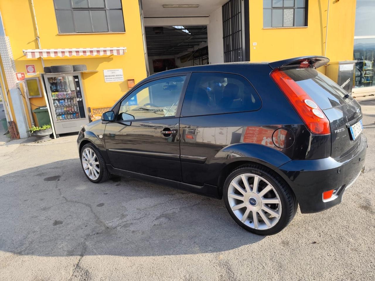 Ford Fiesta 2.0 16V 3p. ST