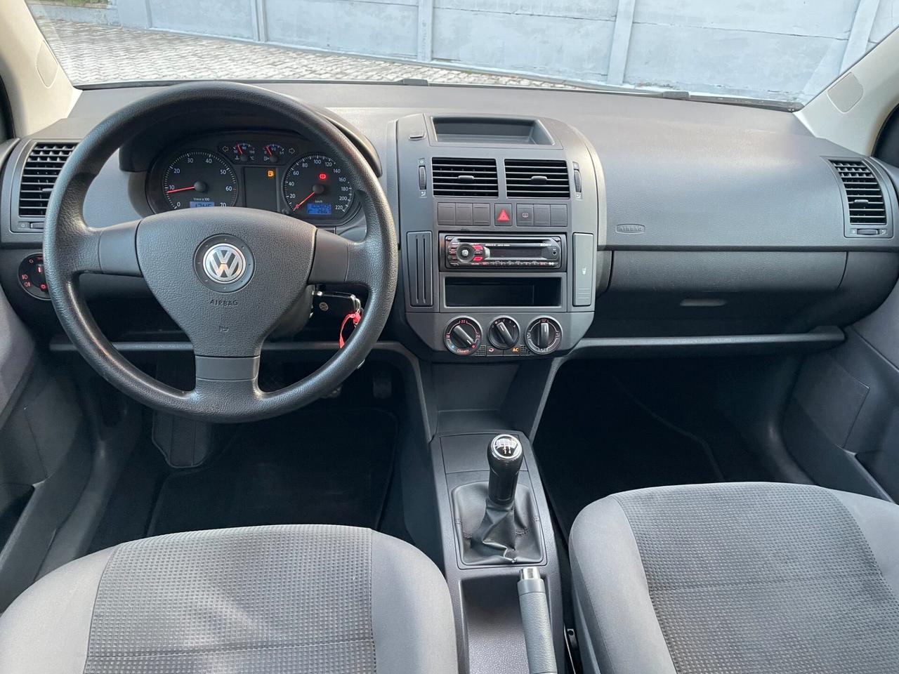 Volkswagen Polo 1.4/80CV 16V 5p. Sportline NEOPATENTATI