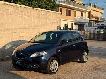 Lancia Ypsilon 1.2 69 CV 5 porte Platinum