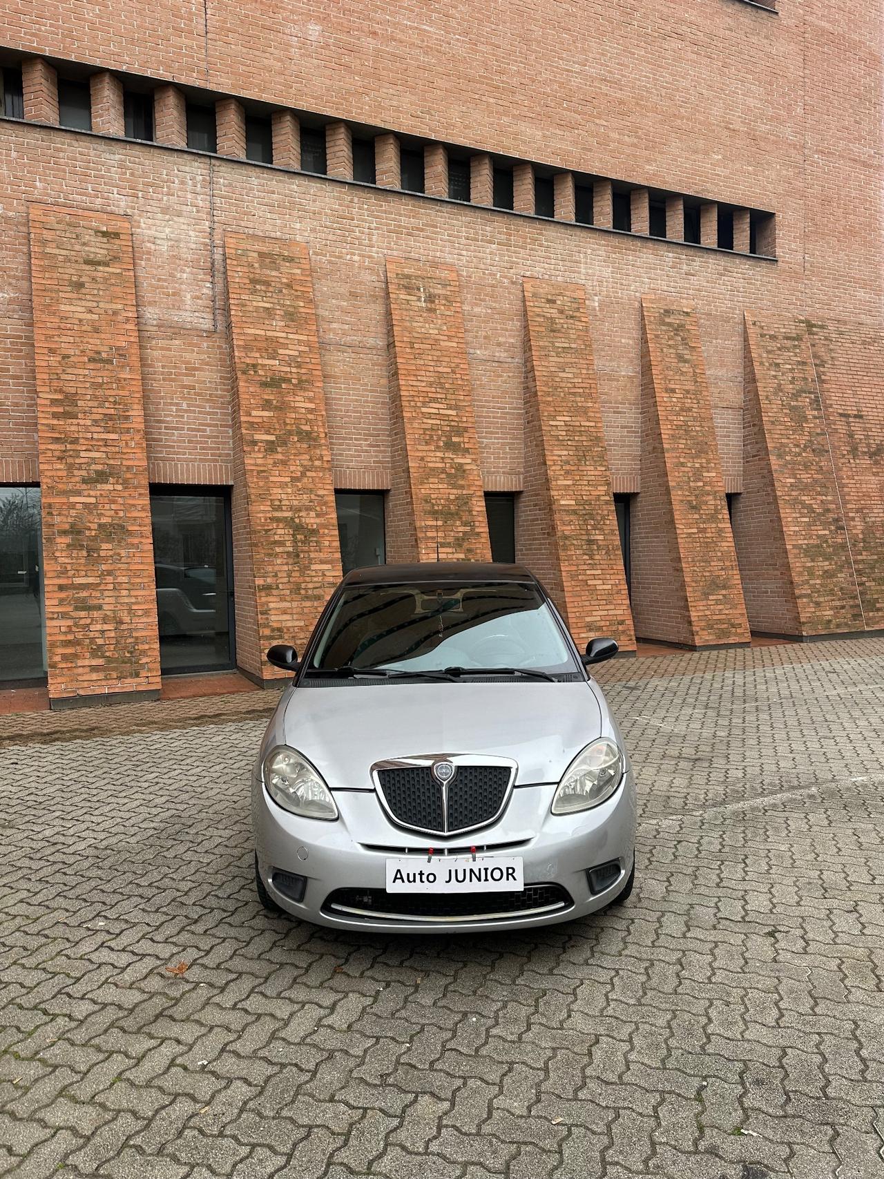 Lancia Ypsilon 1.2 Argento