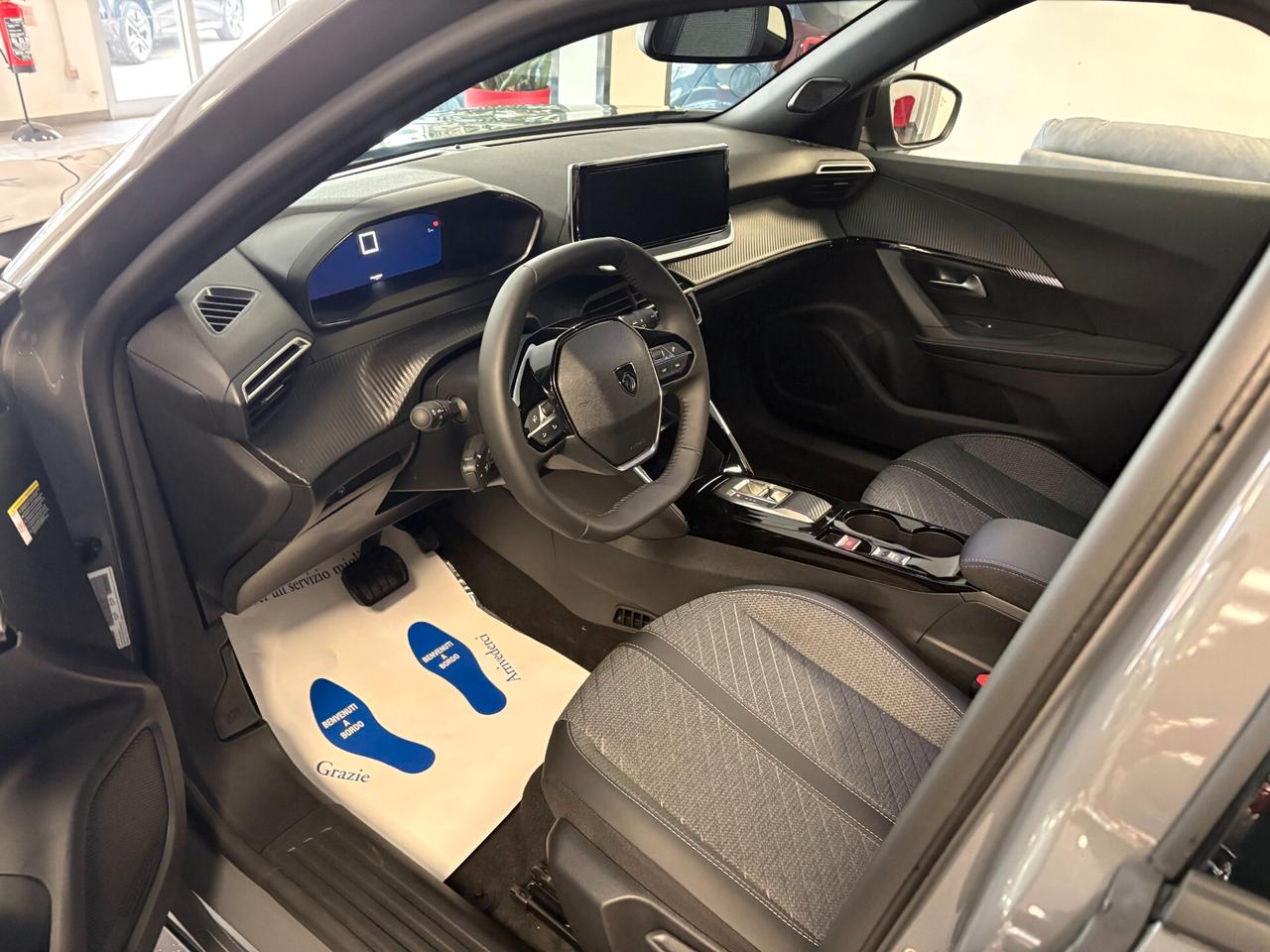 Peugeot 2008 Hybrid 110 e-DCS6 Allure