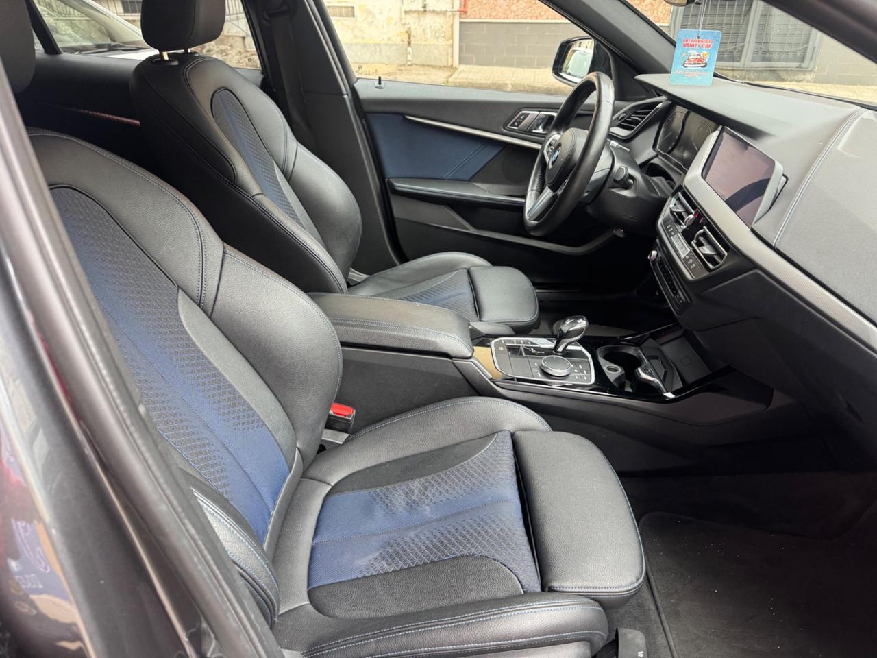 Bmw 116 116d 5p. Msport