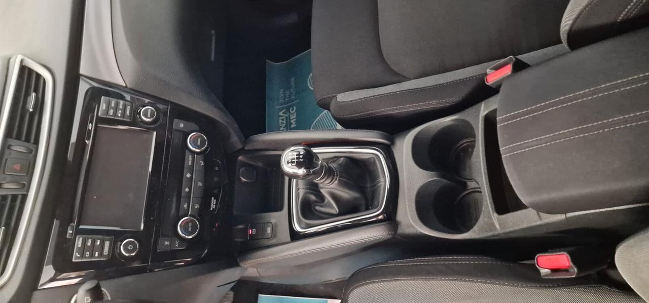 Nissan Qashqai 1.5 dCi N-Connecta