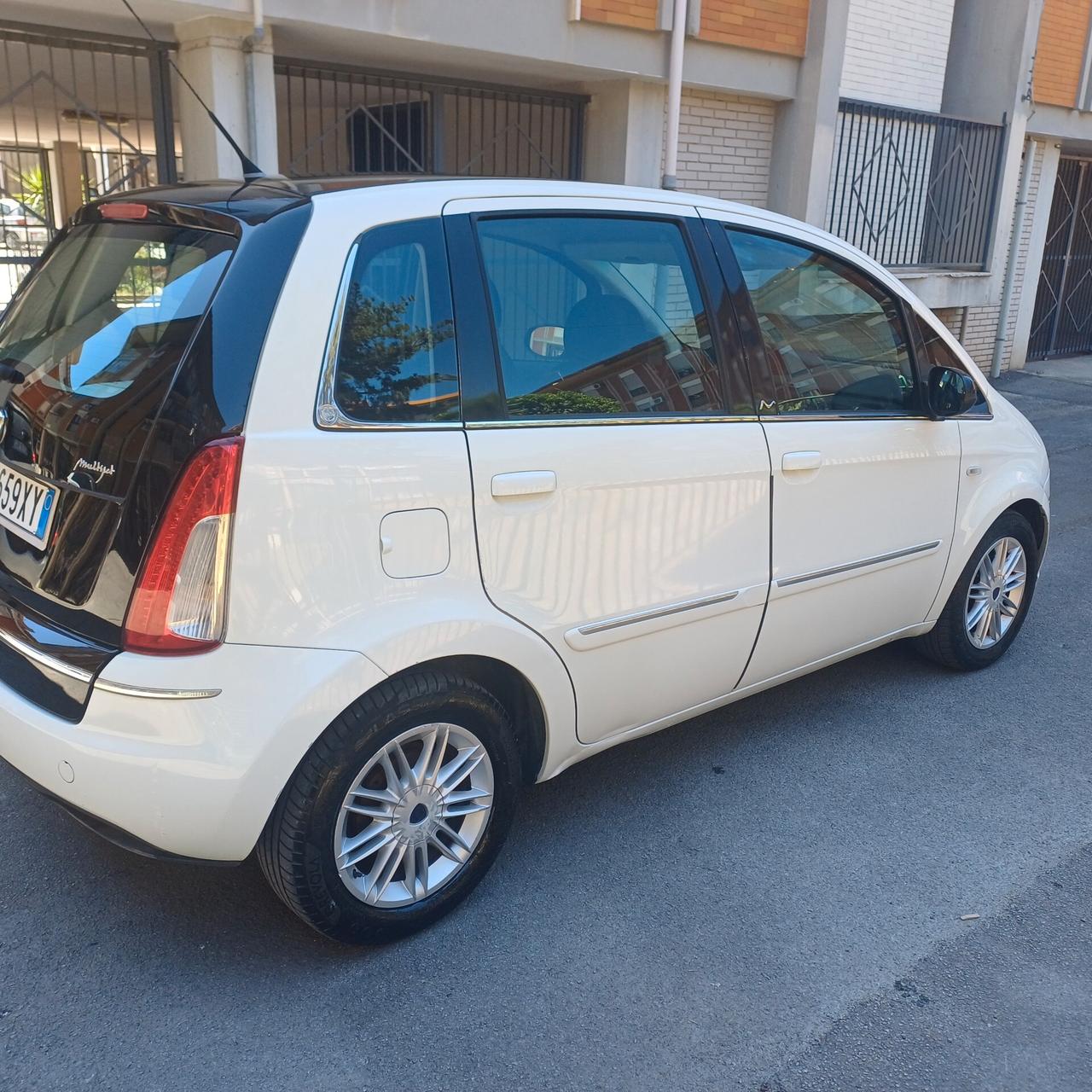 Lancia MUSA 1.3 Mjt 16V 95 CV S&S DPF Oro Plus