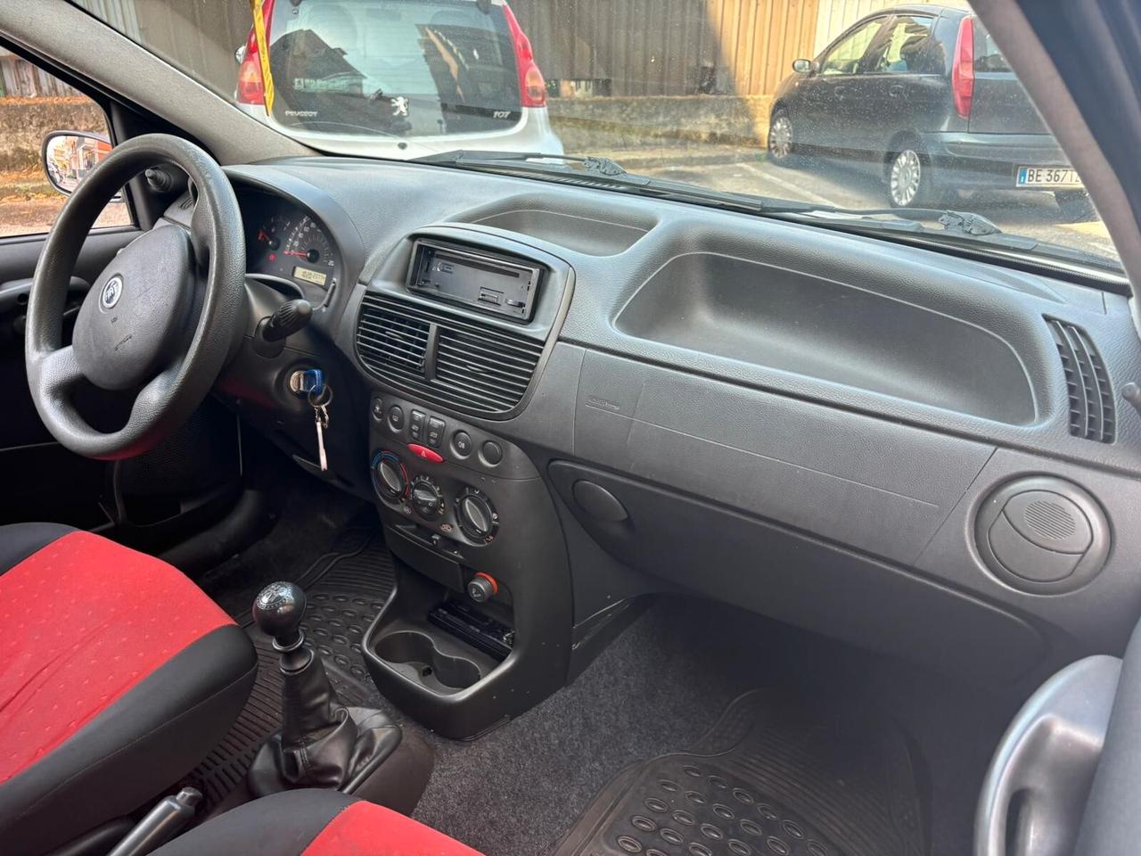 Fiat Punto 1.2 5 porte Active Natural Power