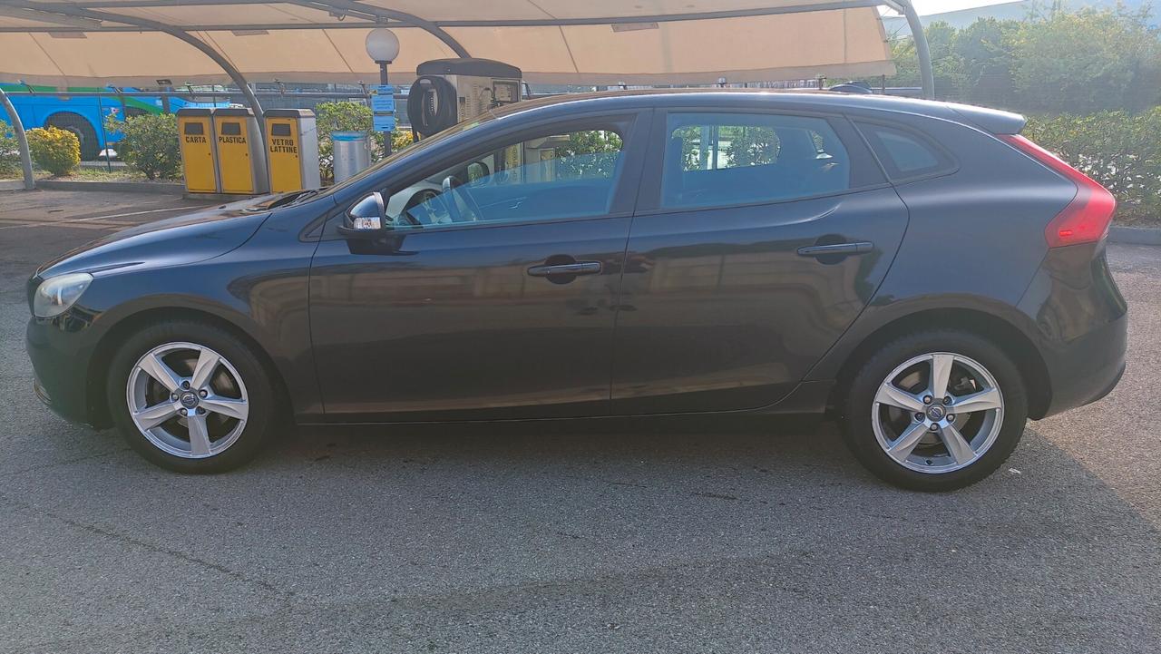 Volvo V40 1.6 Diesel NEOPATENTATI - 2013