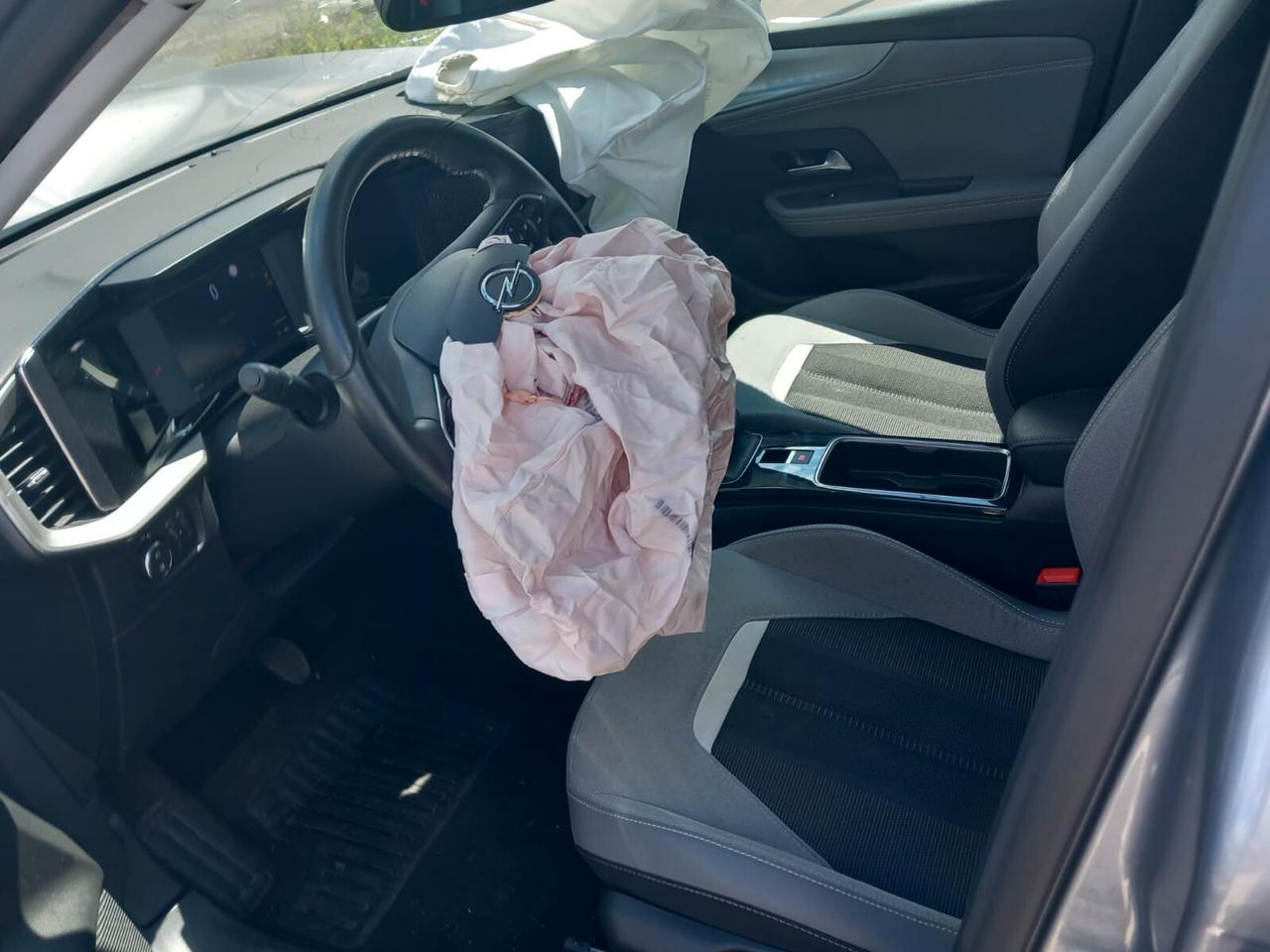 OPEL MOKKA ANNO 2023 SINITRATA 1. 2 BENZINA