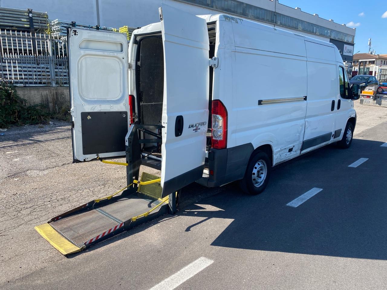 Fiat Ducato Fiat tetto alto passo lungo con pedana