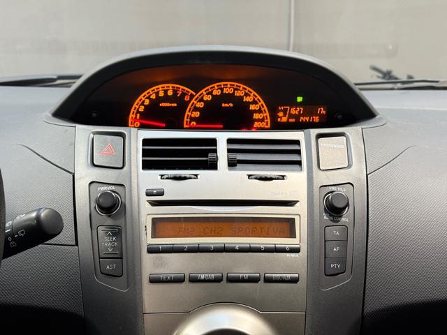 TOYOTA Yaris 1.3 5 porte Sol