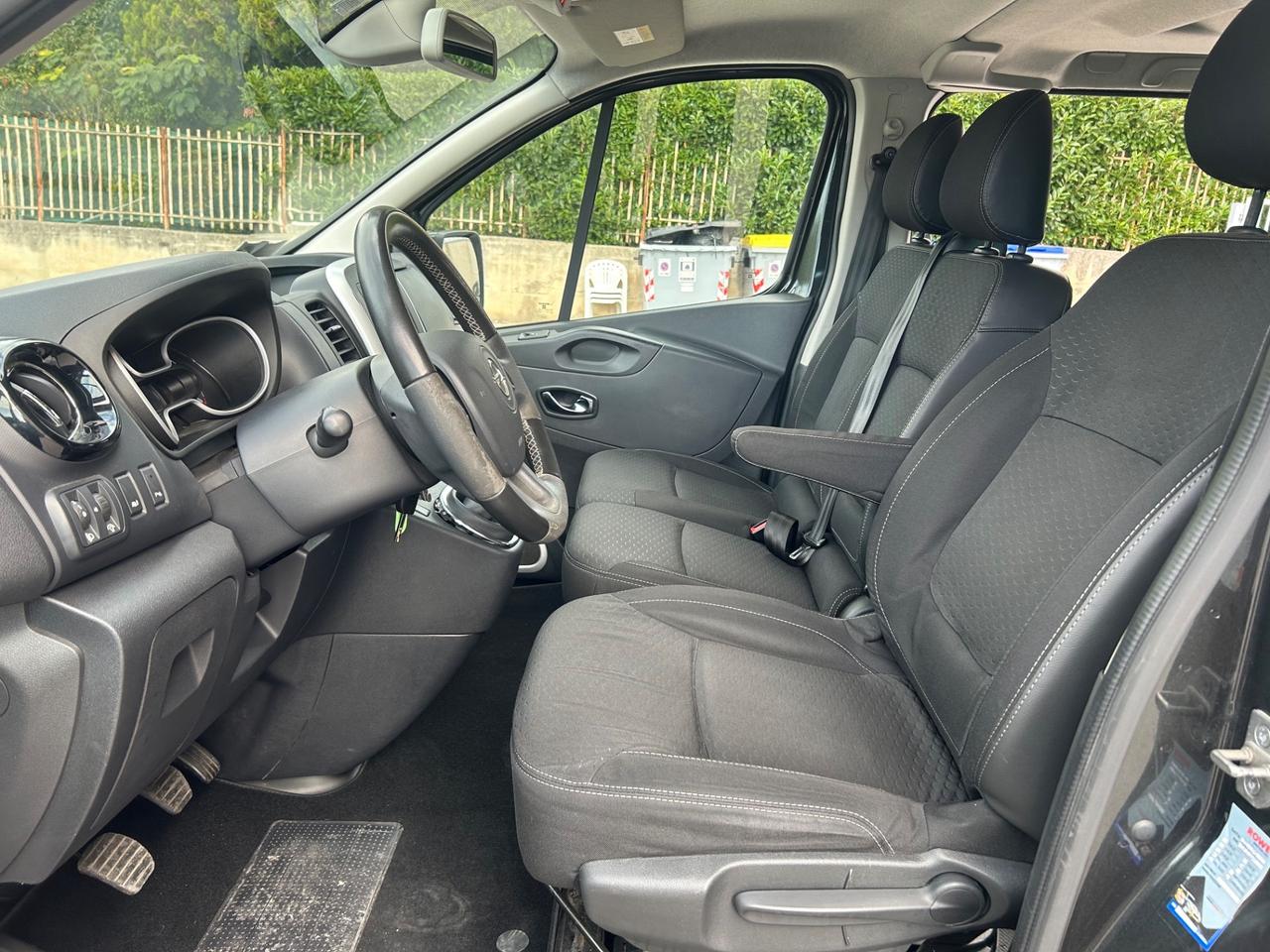 Opel Vivaro 29 1.6 CDTI 9 Posti Gancio Traino Extra long