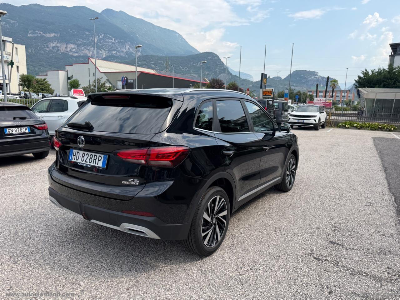 MG ZS Hybrid+ Luxury