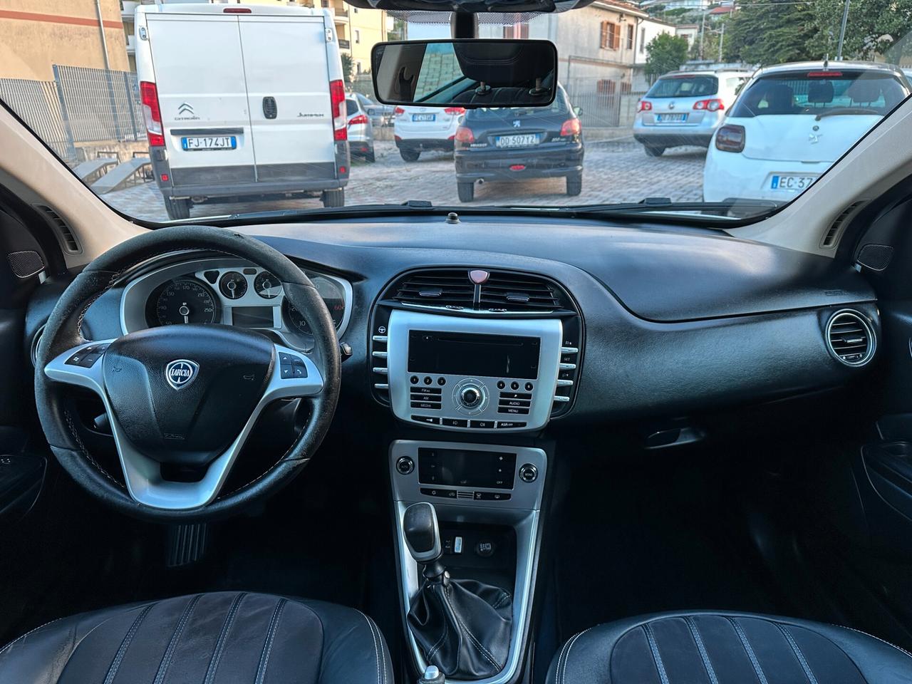 Lancia Delta 1.6 MJT DPF Gold