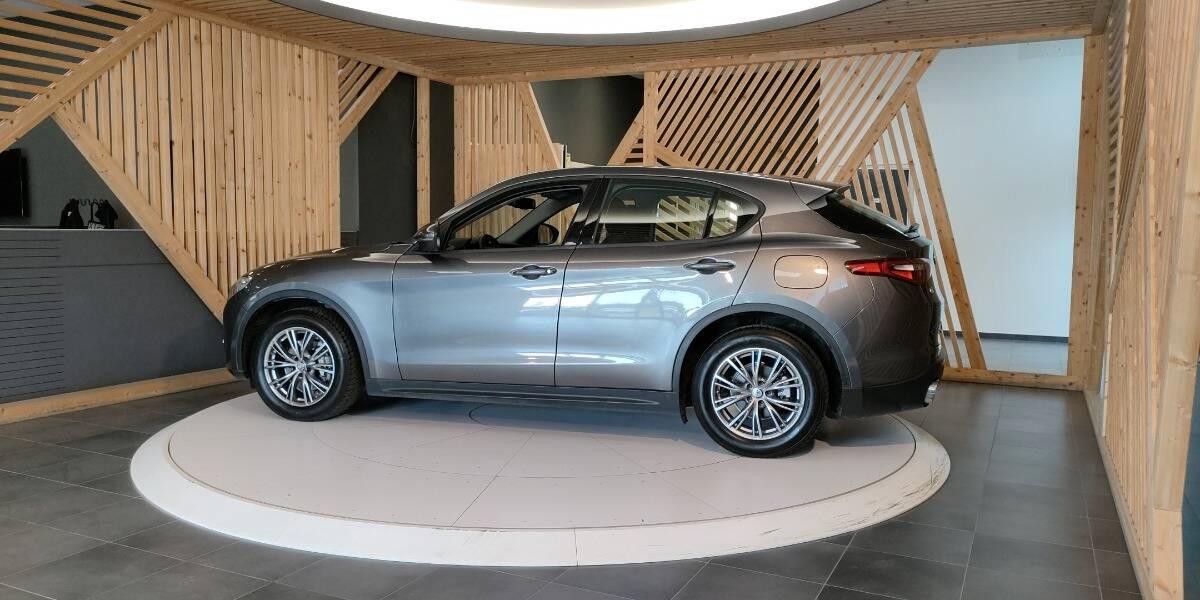 Alfa Romeo Stelvio 2.2 t Business rwd 190cv auto