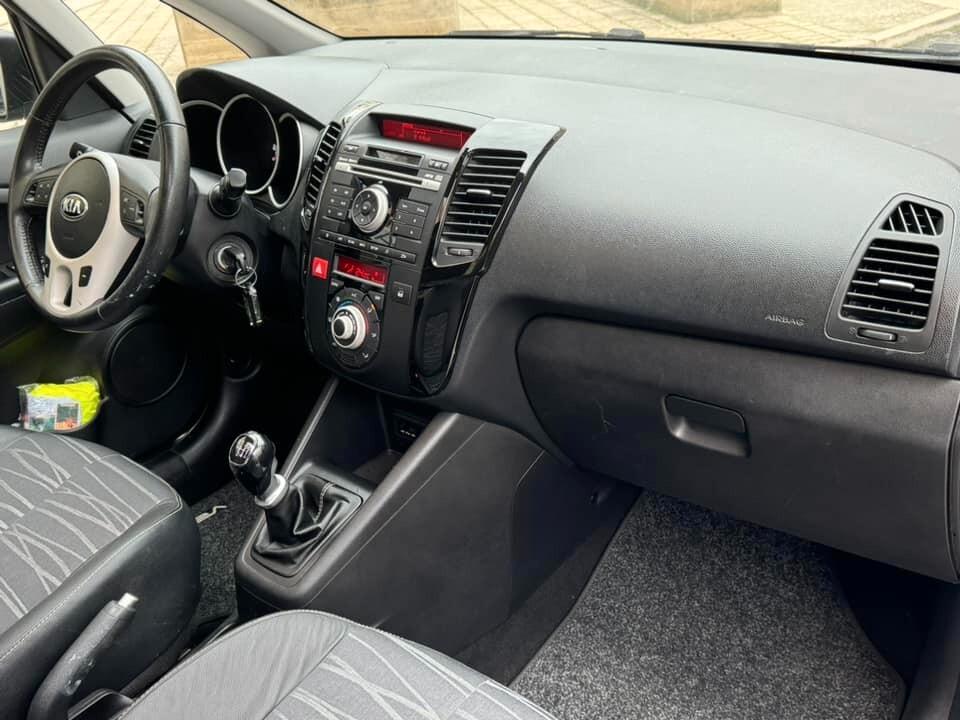 KIA VENGA 1.4 HDI 90 CV. TETTO APRIB. SENSORI CERCHI IN LEGA