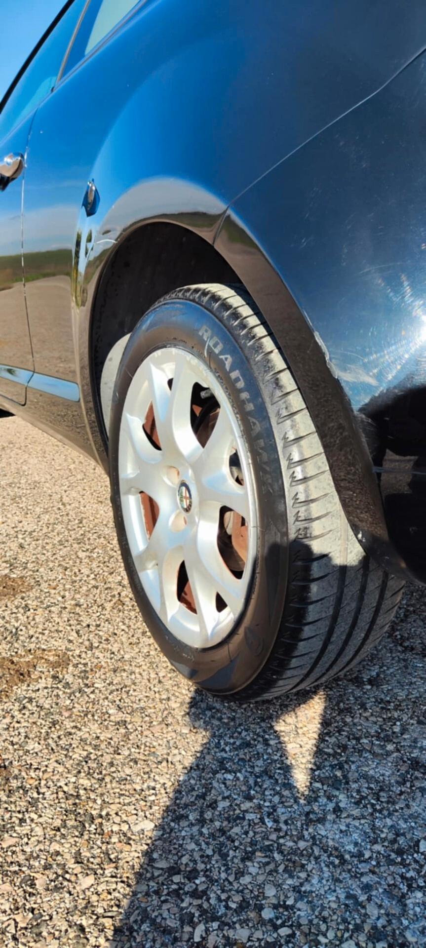 Alfa Romeo MiTo 1.4 78 CV Distinctive Sport Pack