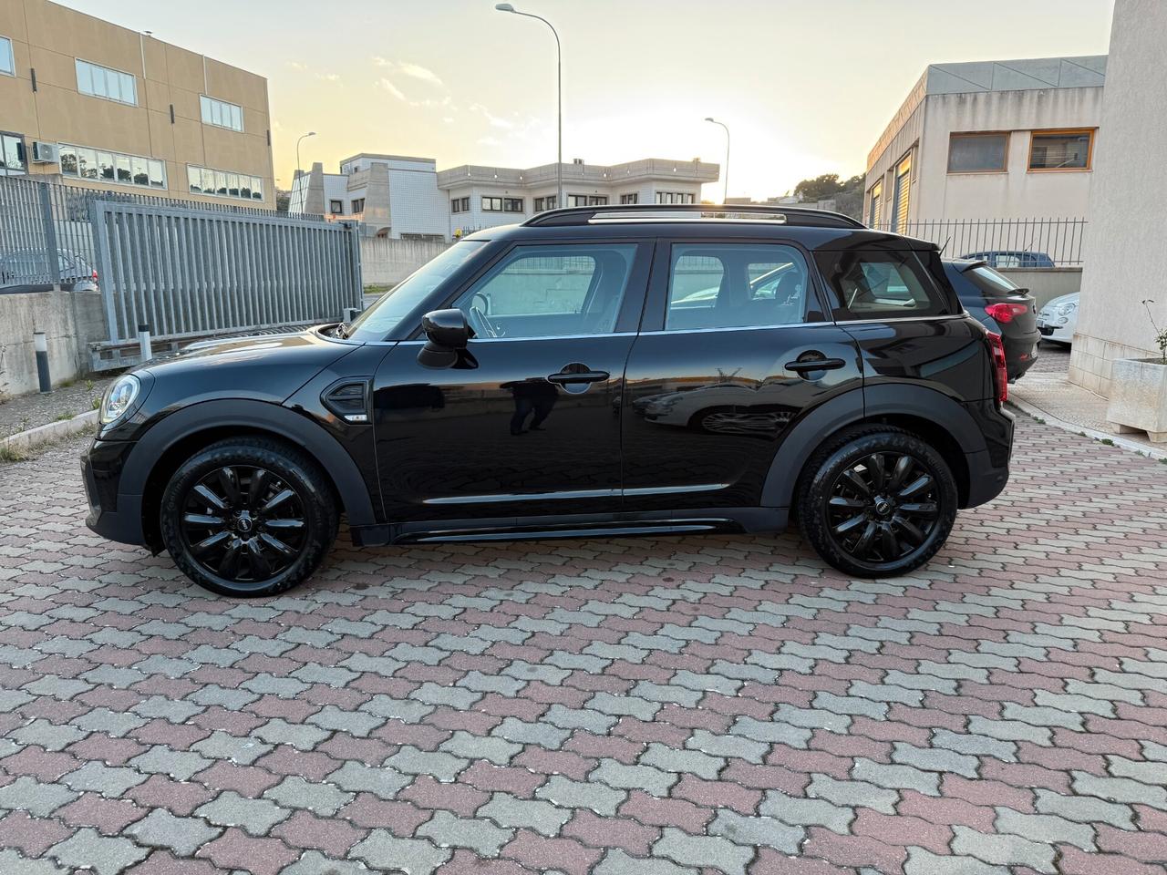 Mini Cooper Countryman Mini 1.5 Cooper JCW Countryman Total Black