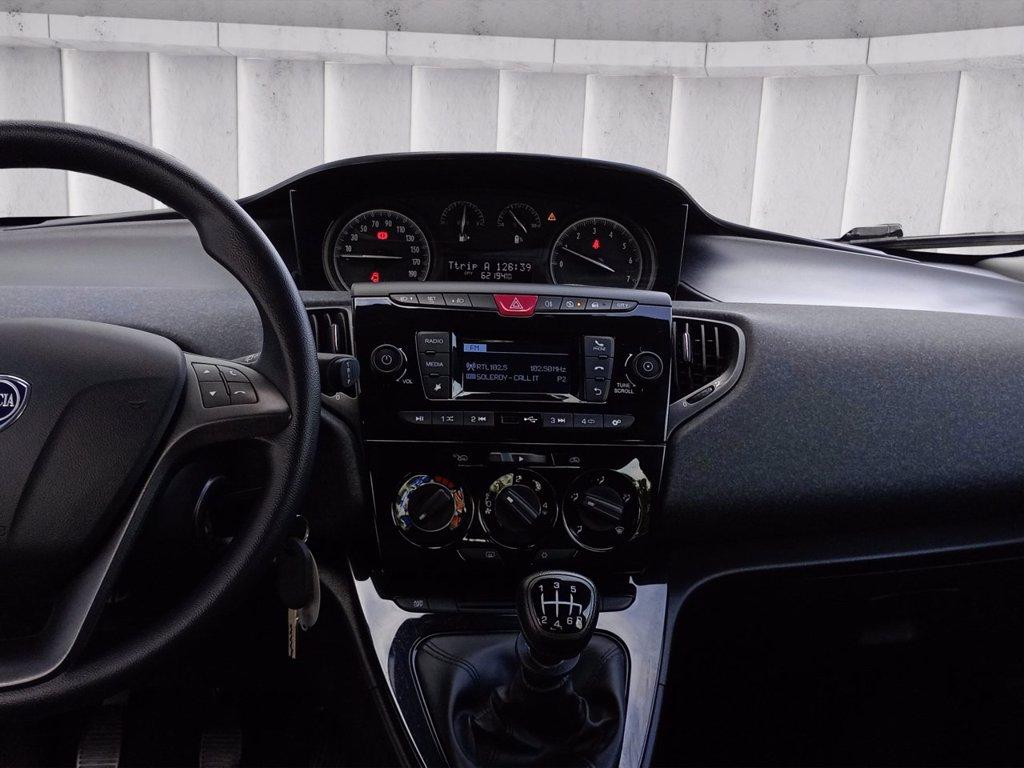 LANCIA Ypsilon 1.0 firefly hybrid Silver s&s 70cv del 2020