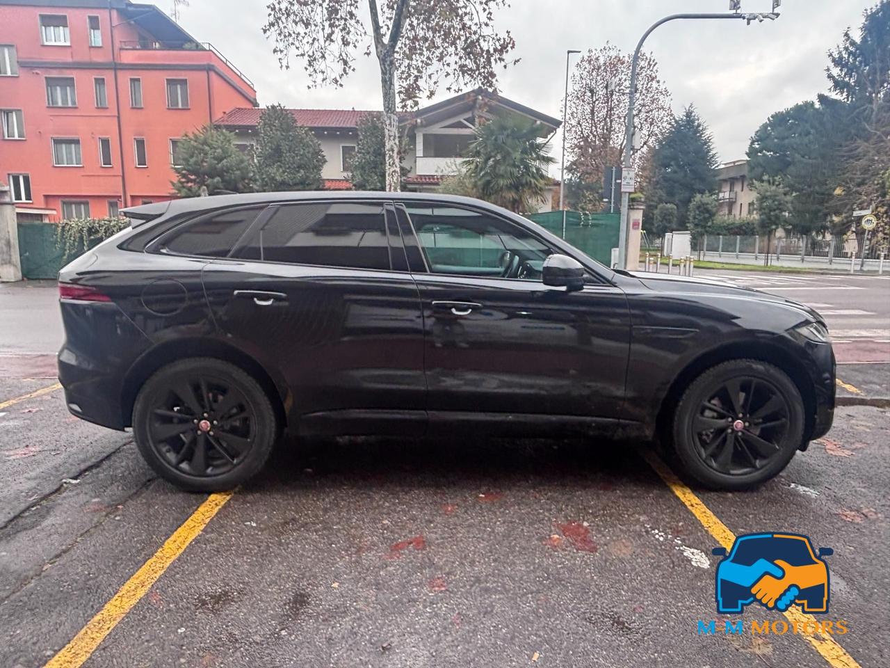 Jaguar F-Pace 2.0d i4 mhev R-Dynamic SE Greenstone awd 204cv auto