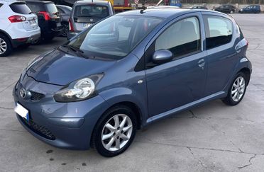 Toyota Aygo 1.0 VVT-i 68cv 5 porte Sound