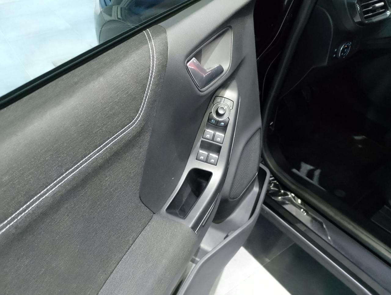 Ford Puma 1.0 EcoBoost Hybrid 125 CV S&S Titanium Design