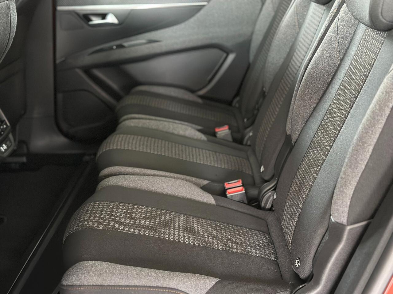 Peugeot 5008 1.5 BlueHDi Active Pack 130CV EAT8 7 posti