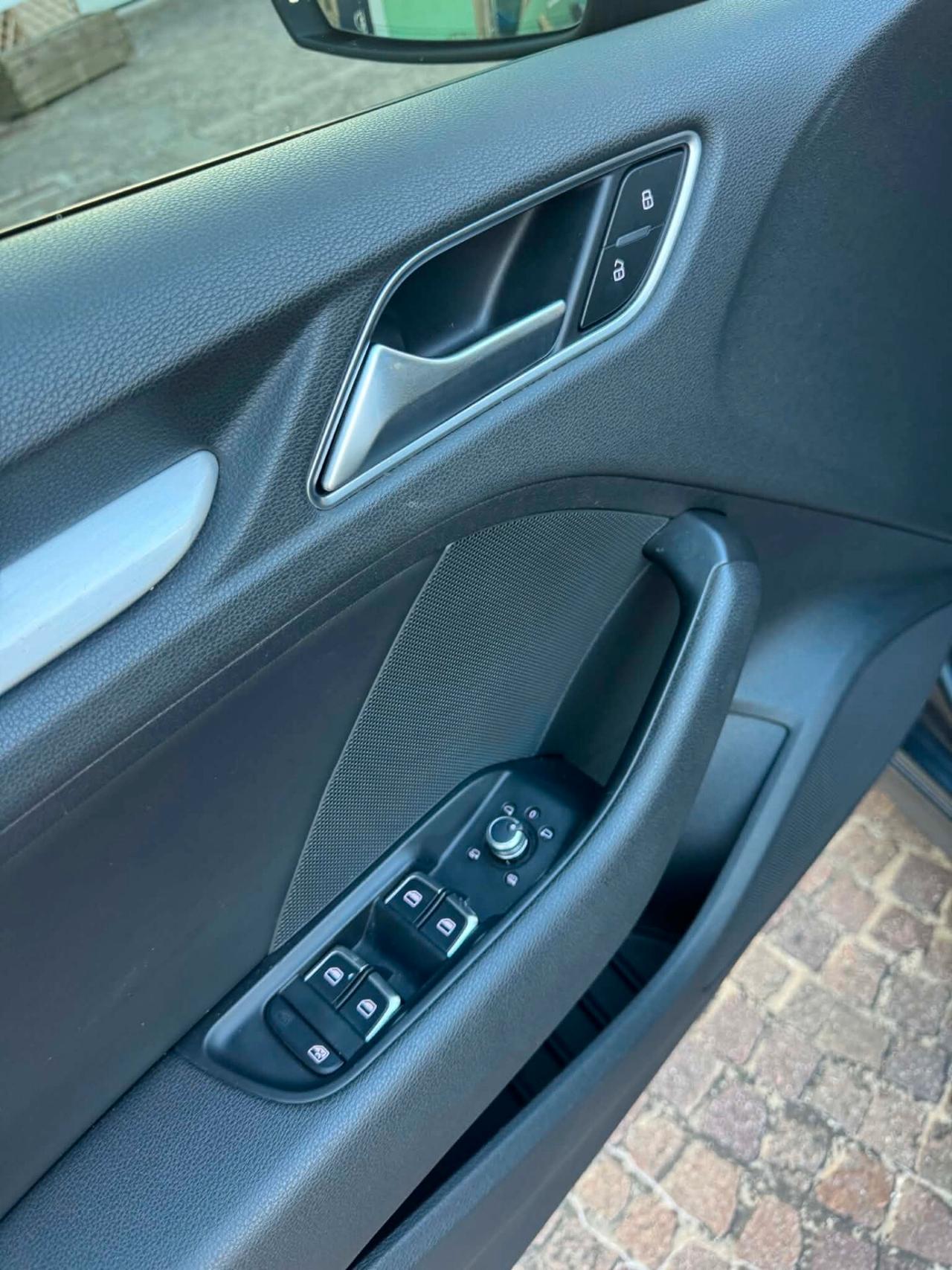 Audi A3 2.0 TDI 184 CV quattro Stronic Sline