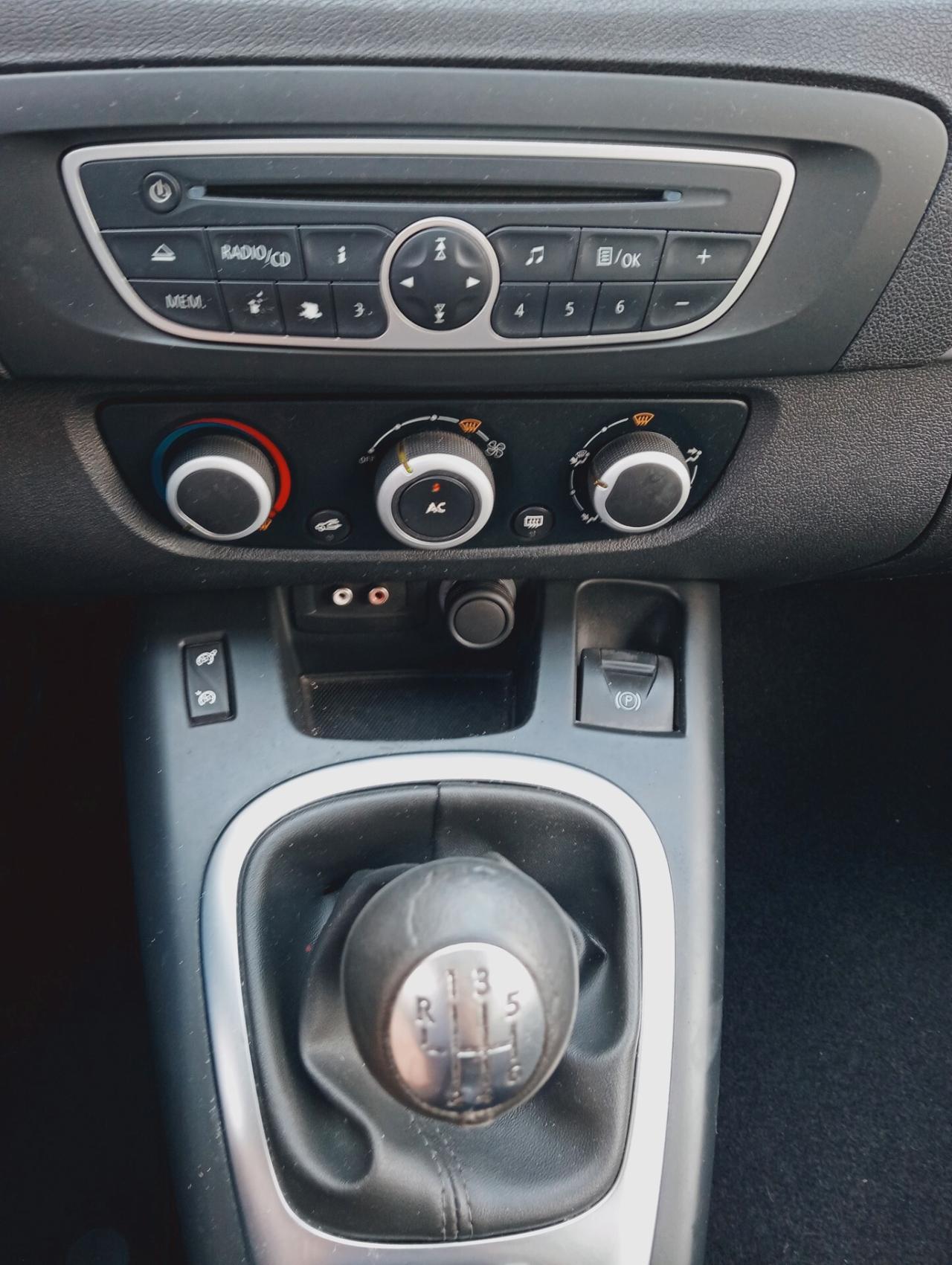 Renault Scenic Scénic X-Mod 1.6 Attractive