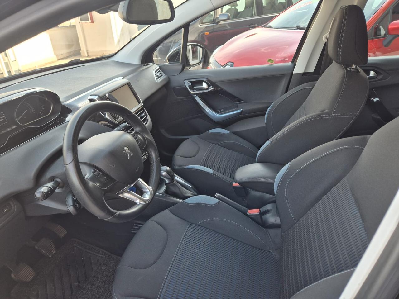 Peugeot 208 1.4 HDi 68 CV 5 porte Access