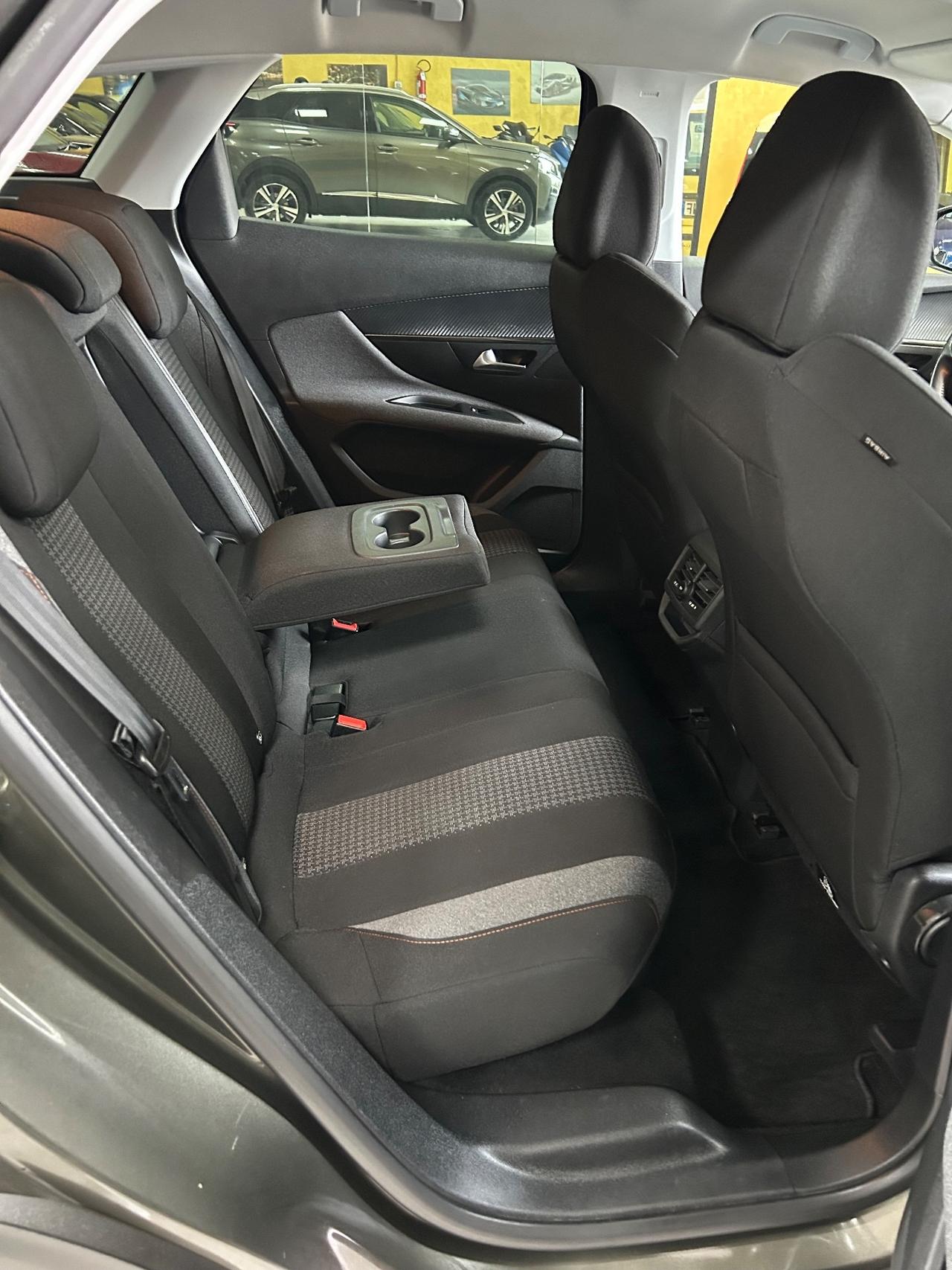 PEUGEOT 3008 1.5 Hdi “NAVI/FULL LED/18”-2020