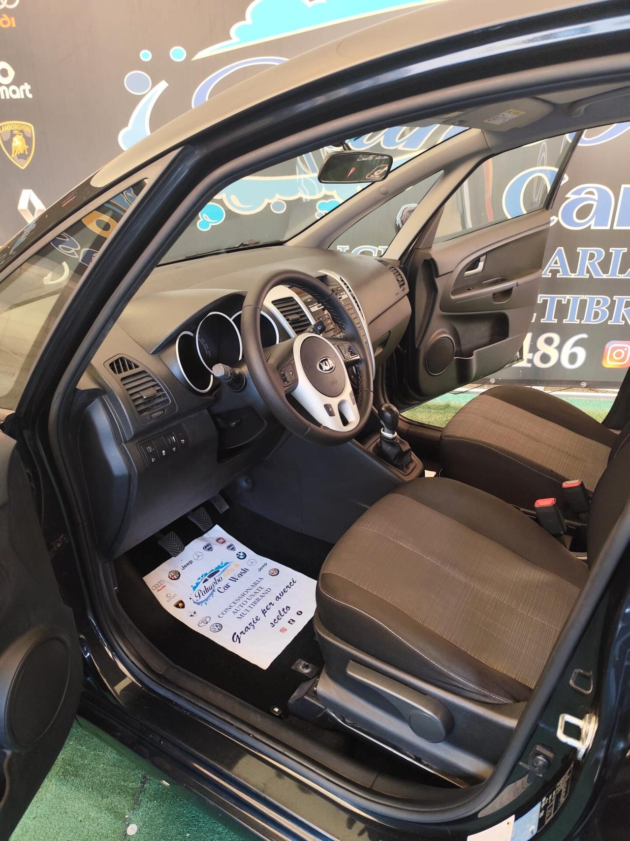 Kia Venga 1.4 CRDi 90CV CROSSOVER