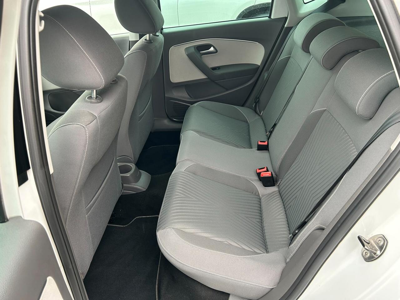 VW POLO 1.4 TDI 90CV DSG - EURO 6B - NEOPATENTATI