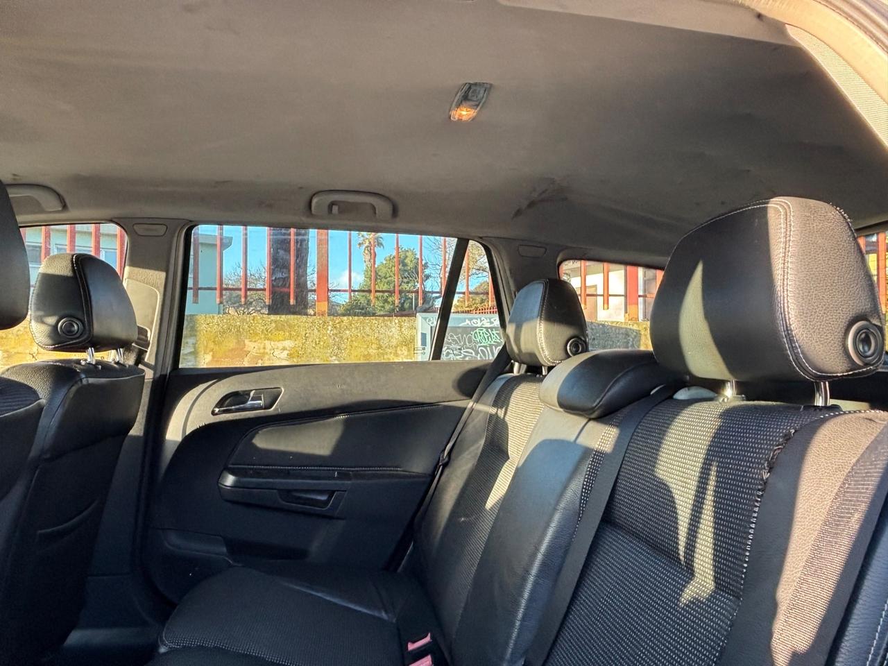 Opel Astra 1.9 16V CDTI 150CV Station Wagon Cosmo