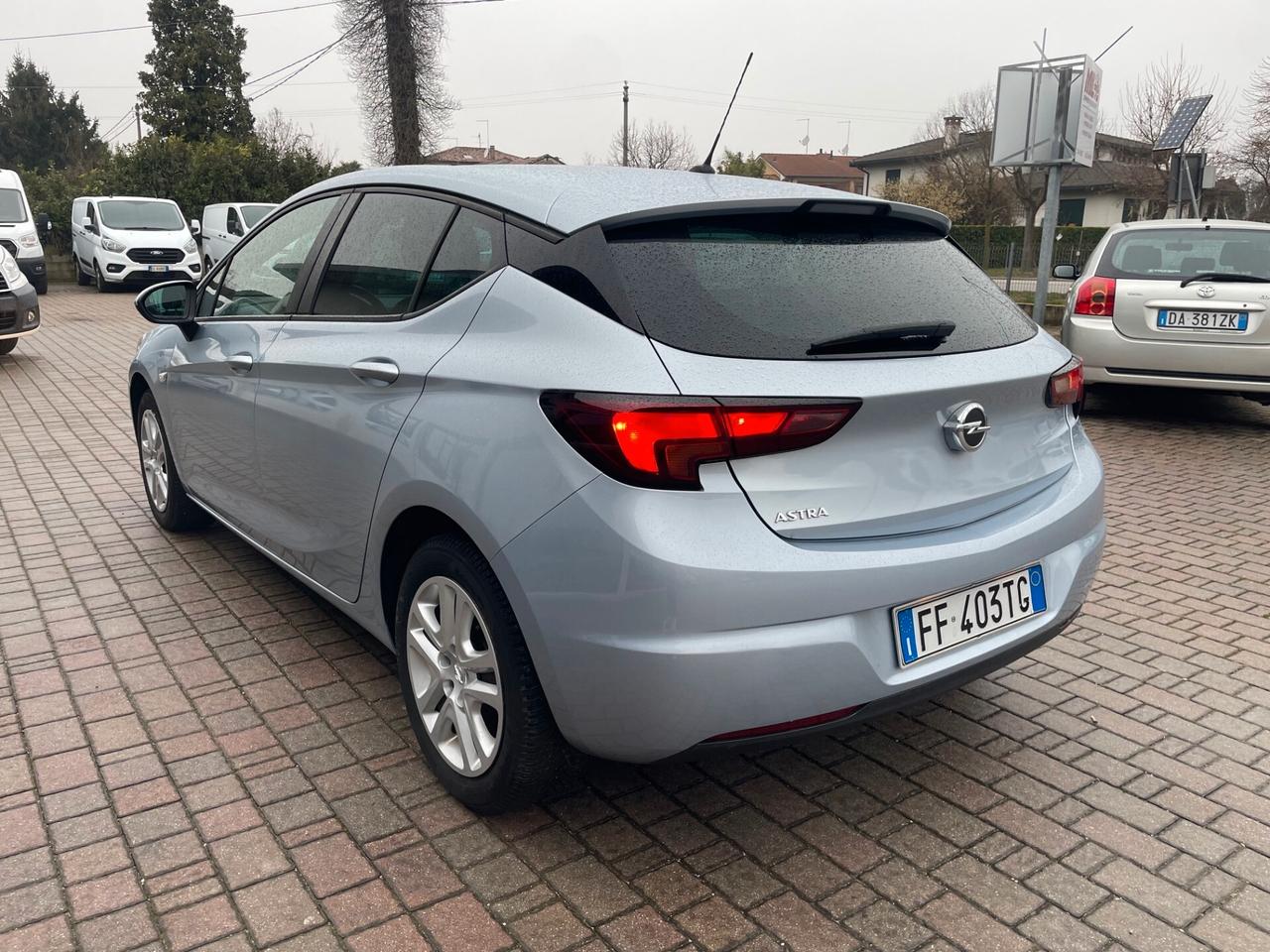 Opel Astra 1.4 Turbo 140CV 4 porte Elective