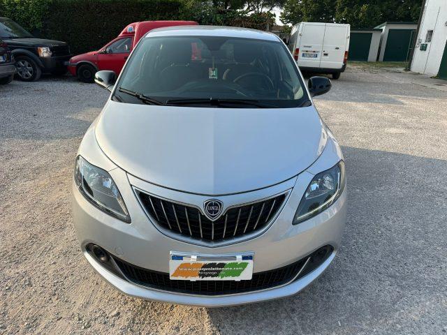 LANCIA Ypsilon 1.0 FireFly 5 porte S&S Hybrid Silver