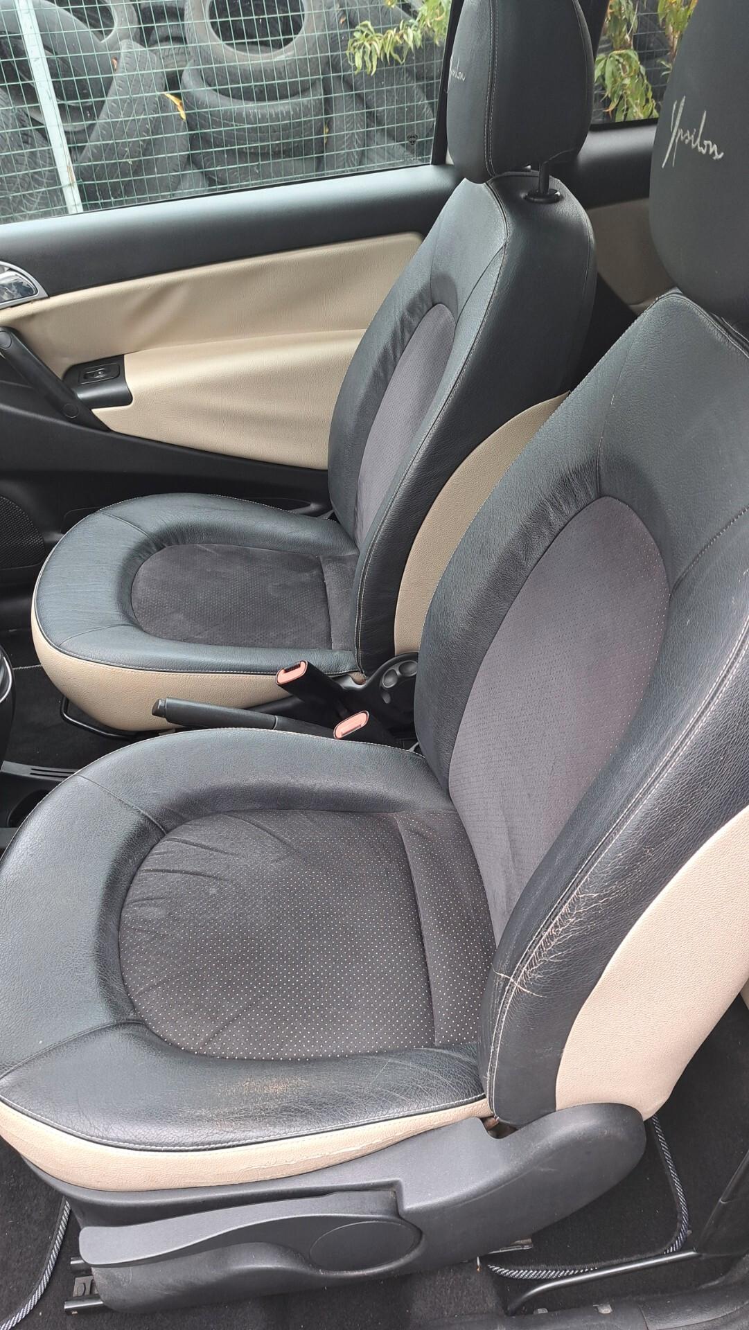 Lancia Ypsilon 1.4 Argento Ecochic GPL