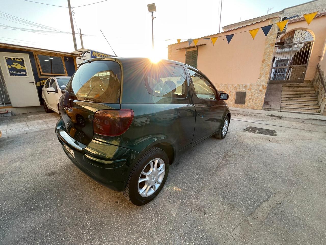 Toyota Yaris 1.4 tdi D-4D cat 3 porte Sol