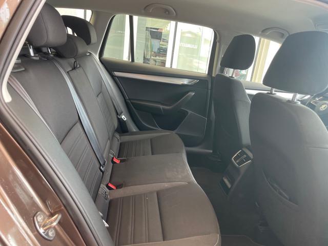 SKODA Octavia 2.0 TDI 150 CV DSG Wagon Executive