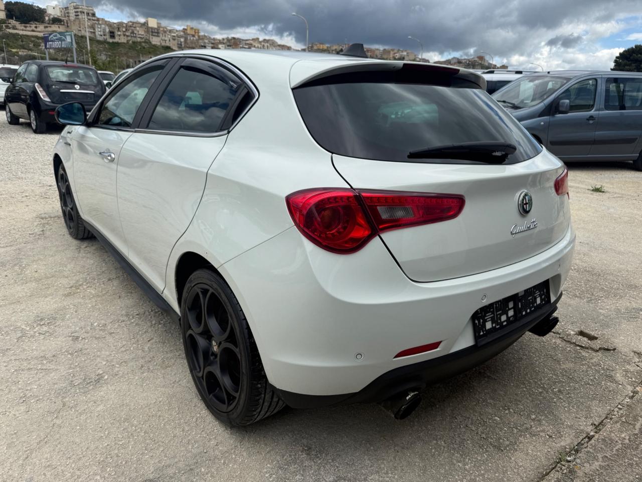Alfa Romeo Giulietta 2.0 JTDm-2 140 CV Distinctive