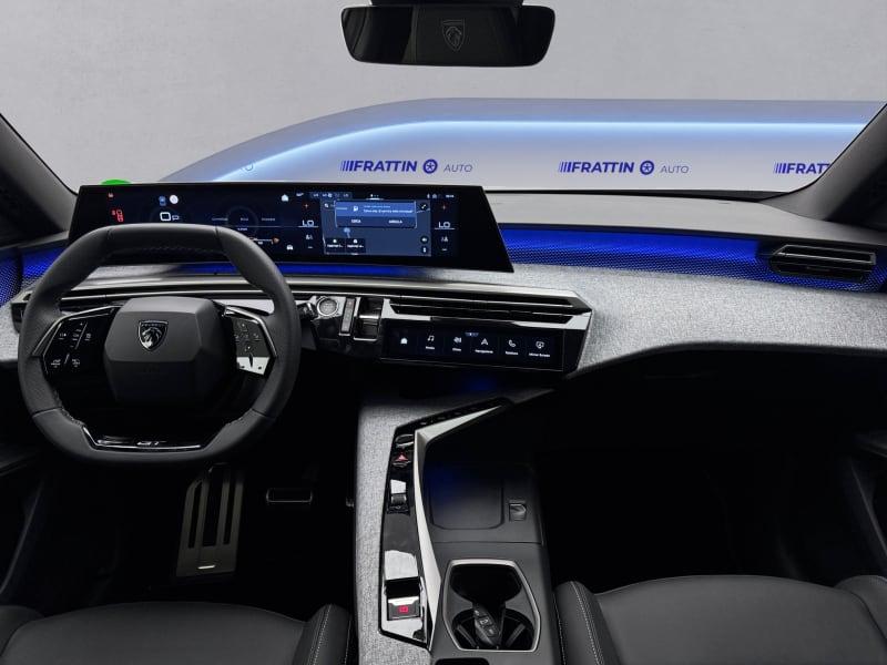 PEUGEOT 5008 HYBRID 136 E-DCS6 GT