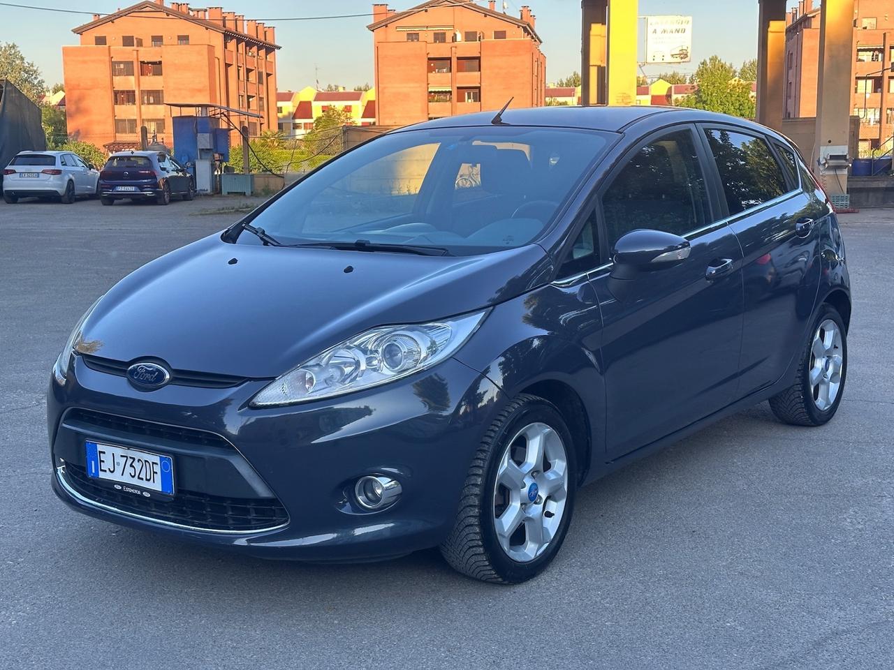 Ford Fiesta 1.4 TDCi 70CV 5 porte Titanium