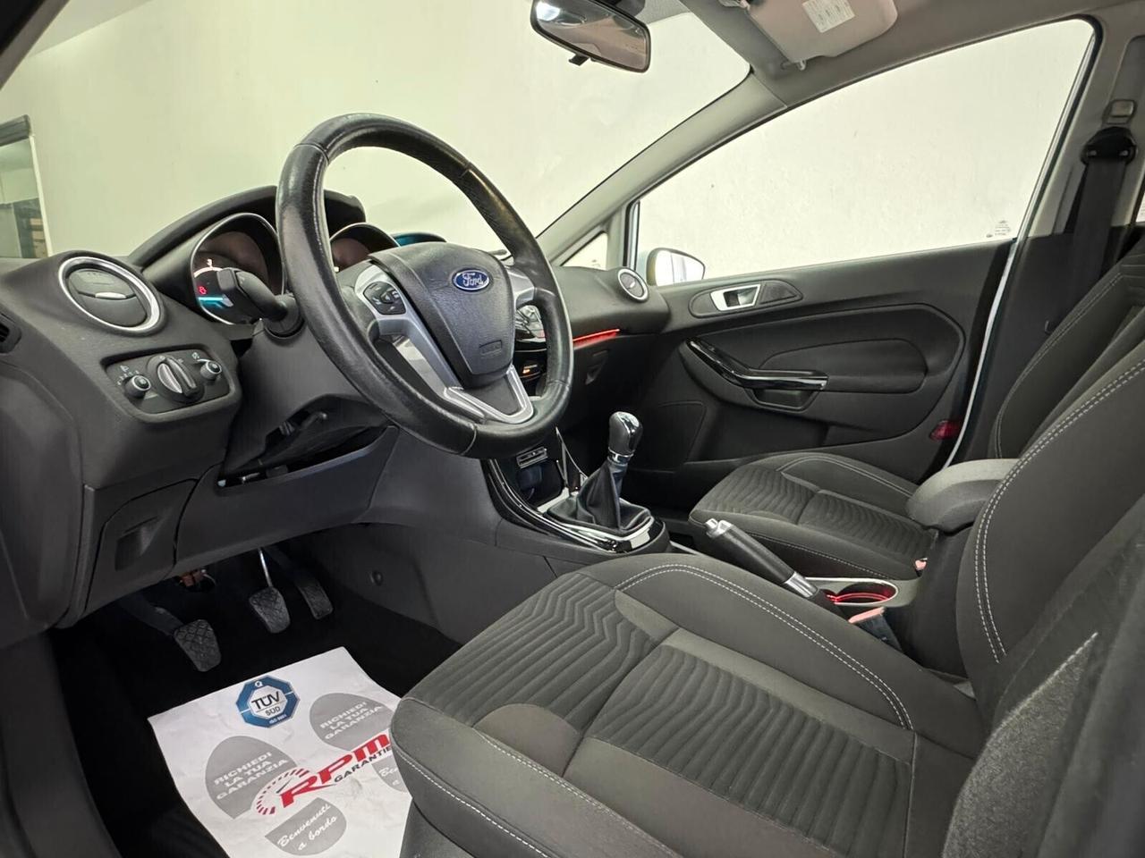 Ford Fiesta 1.5 TDCi 75CV 5 porte Titanium