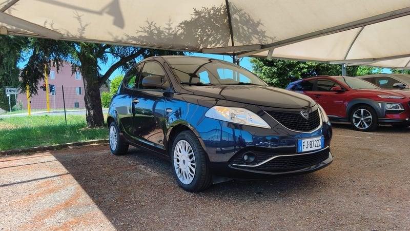 Lancia Ypsilon 1.2 69cv Silver