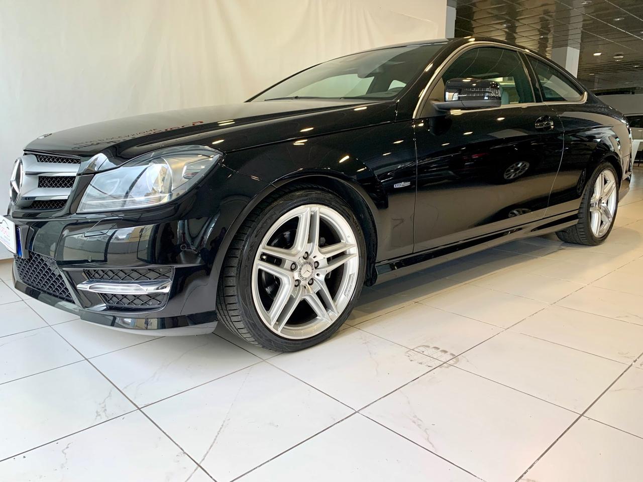 Mercedes-benz C 220 C 220 CDI BlueEFFICIENCY Coupé AMG