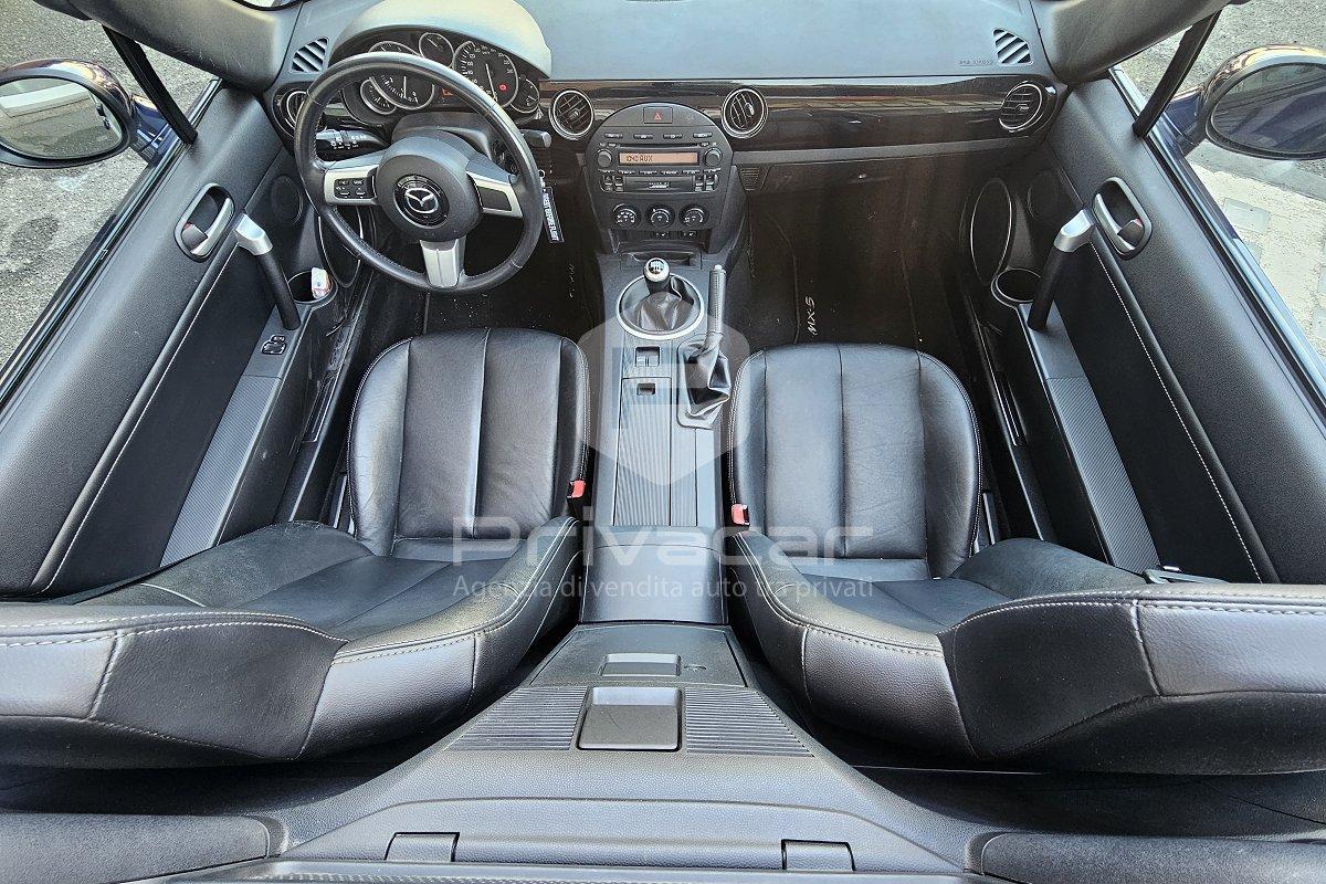 MAZDA MX-5 Roadster Coupé 2.0L Fire