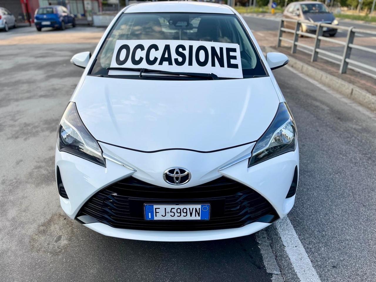 Toyota Yaris 1.0 5 porte Active