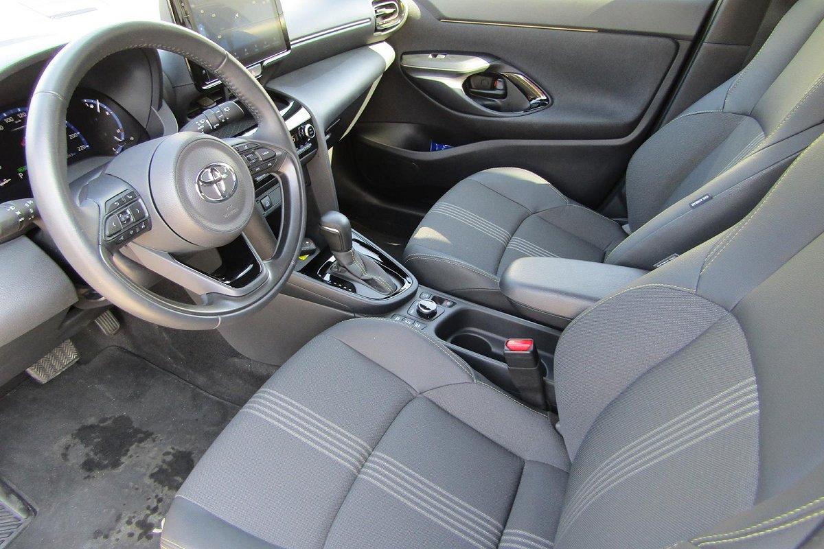 TOYOTA Yaris Cross 1.5 Hybrid 5p. E-CVT AWD-i Adventure