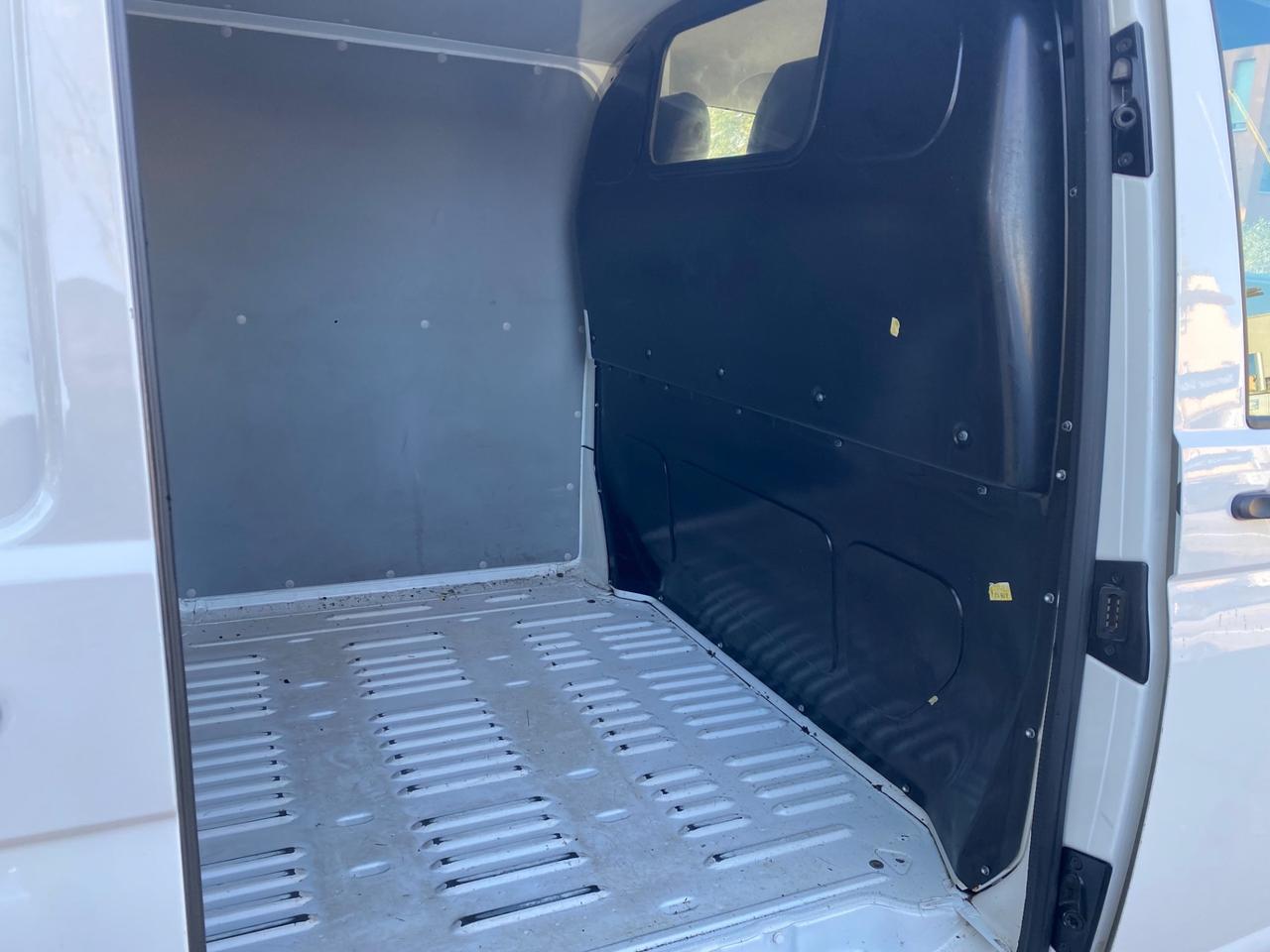 Volkswagen Transporter 2.0 TDI 110CV PC Kombi Business